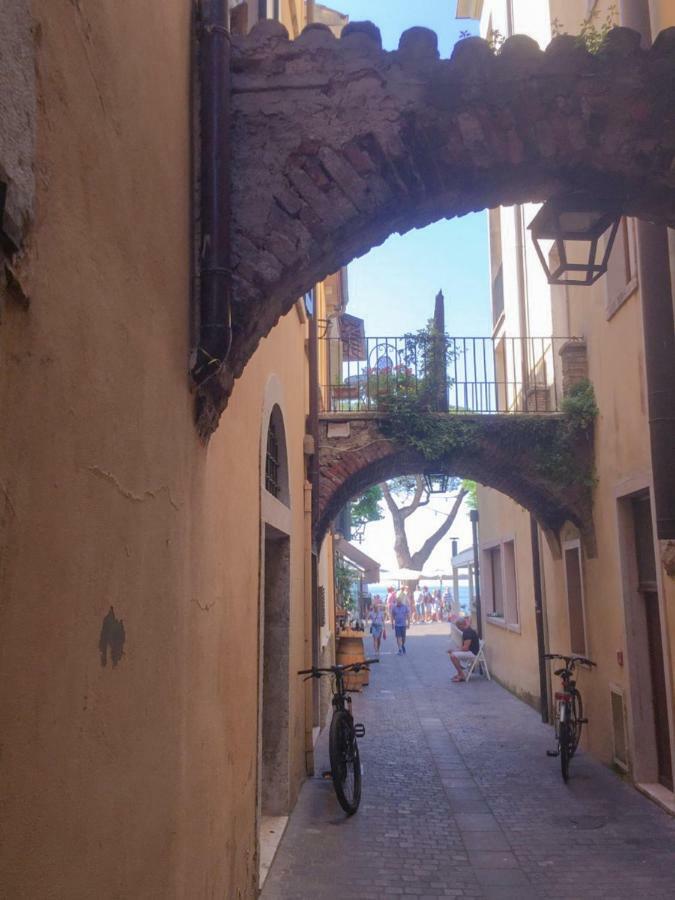 Appartamento Iris Garda  Buitenkant foto